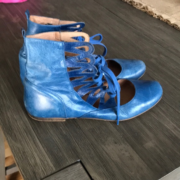 Steve Madden Flats - Picture 3 of 5